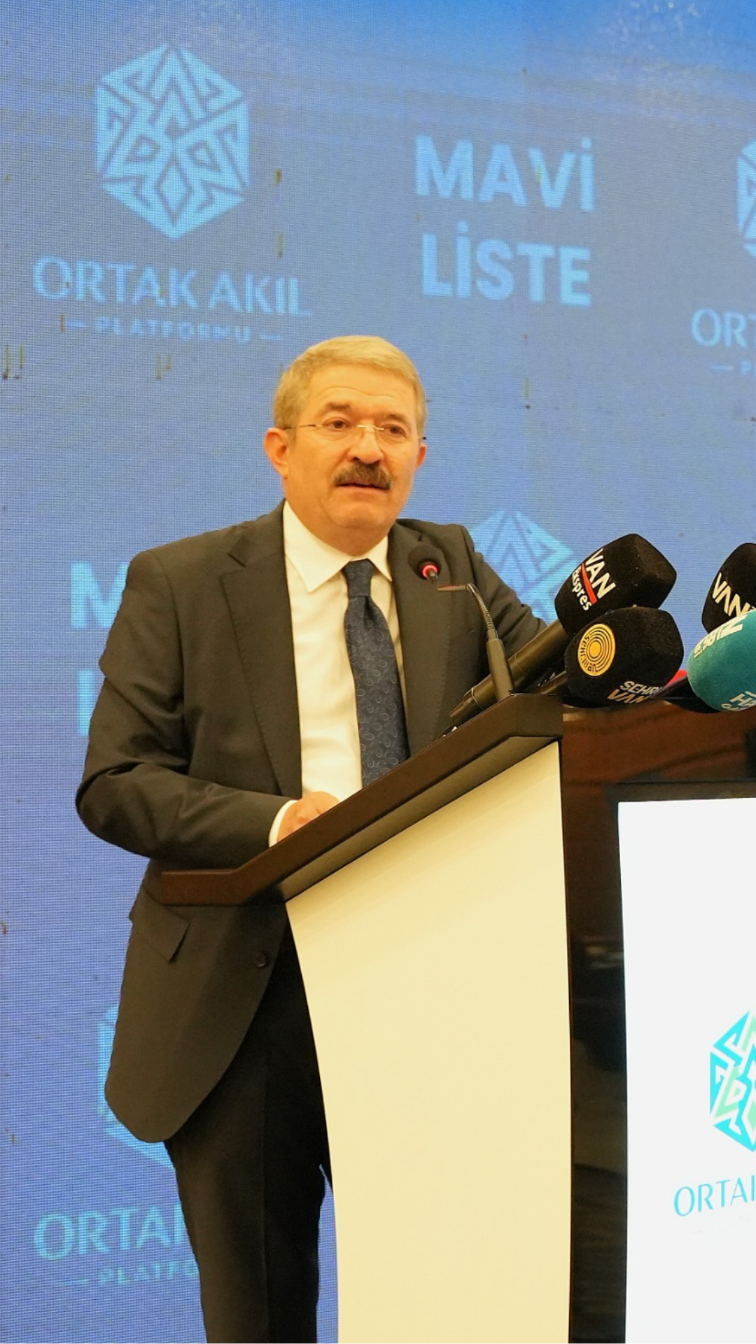 Van Zamanı, Tam Zamanı. Biz Net'iz!